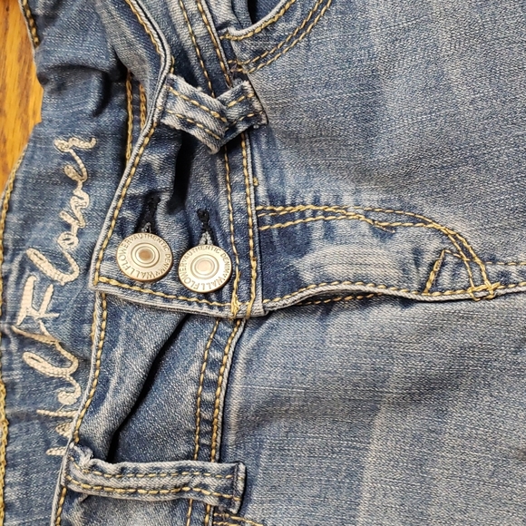 🎉HP🎉 Wallflower skinny jeans, size 3 - Picture 2 of 6